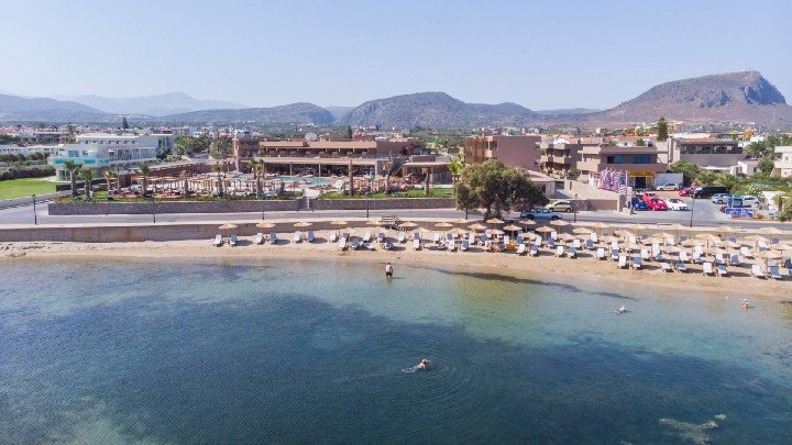 Kréta pro páry y rodiny | co dělat a vidět na dovolené 7 beach lounge 1