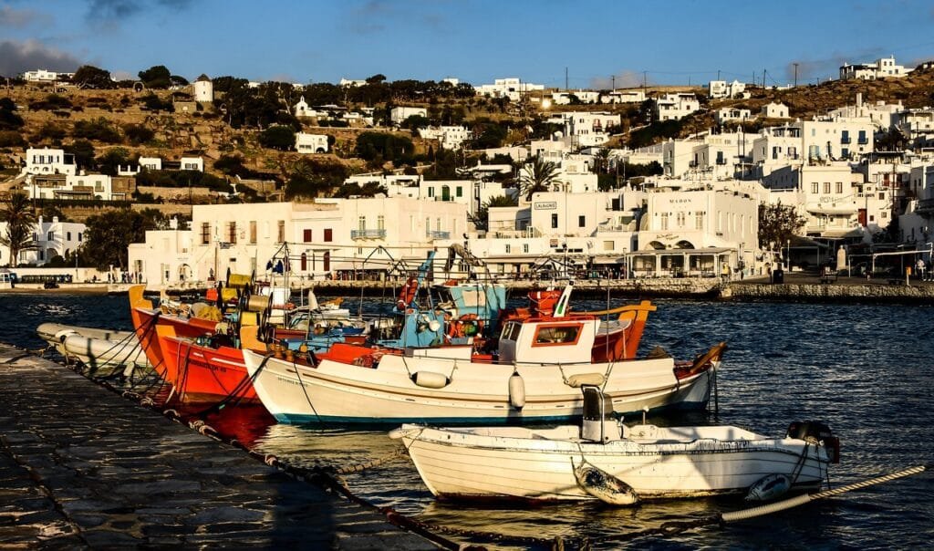 Mykonos | Co dělat a vidět na nejstylovější řecké destinaci 2 port, boat, fisherman, town, docks, mykonos, greece, cyclades, white, fisherman, mykonos, mykonos, mykonos, mykonos, mykonos, greece