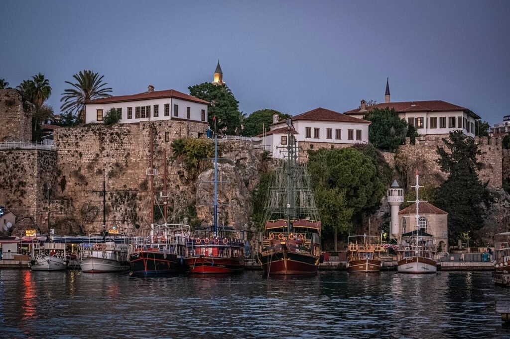 Co vidět a navštívit v Antalyi - Antalya - Travelianis.com 3 antalya, turkey, kaleici, tourism, travel, antalya, antalya, antalya, antalya, antalya, kaleici