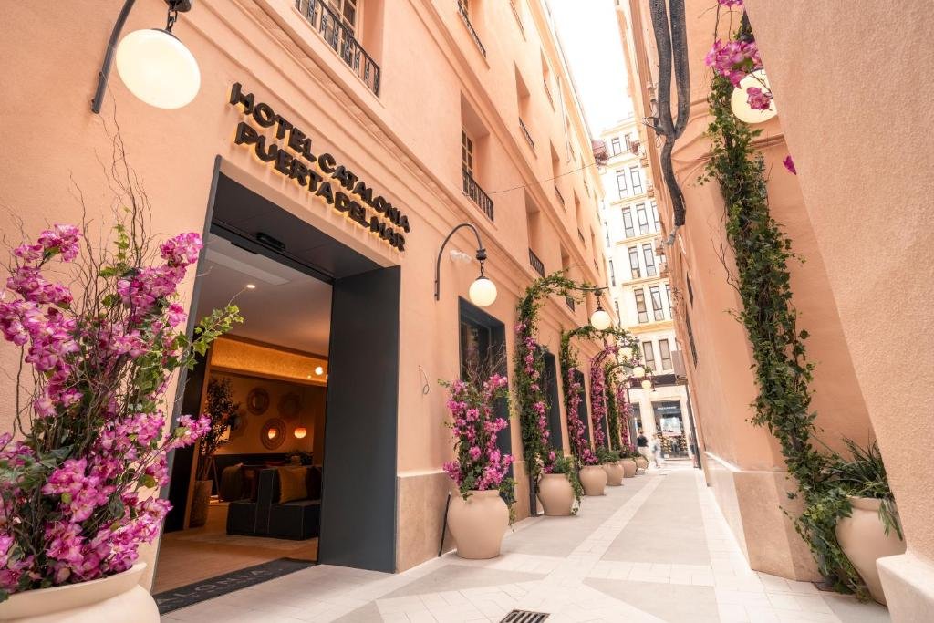 EDIFICIO HOTEL CATALONIA