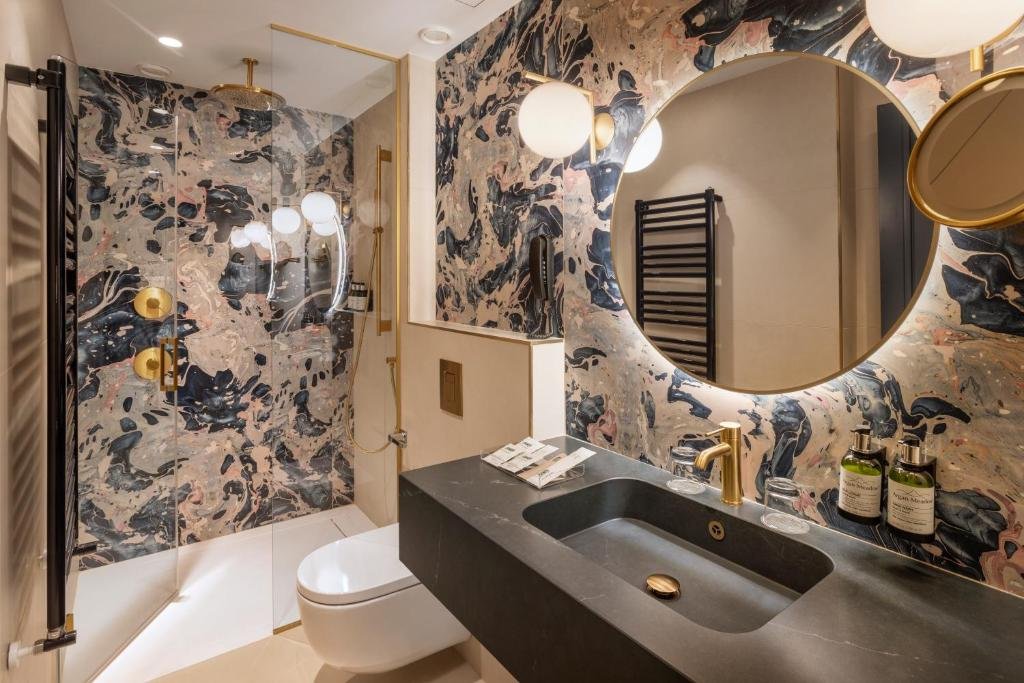 EL BANO DE HOTEL CATALONIA