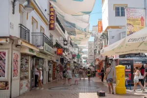 foto de la calle san miguen en torremolinos