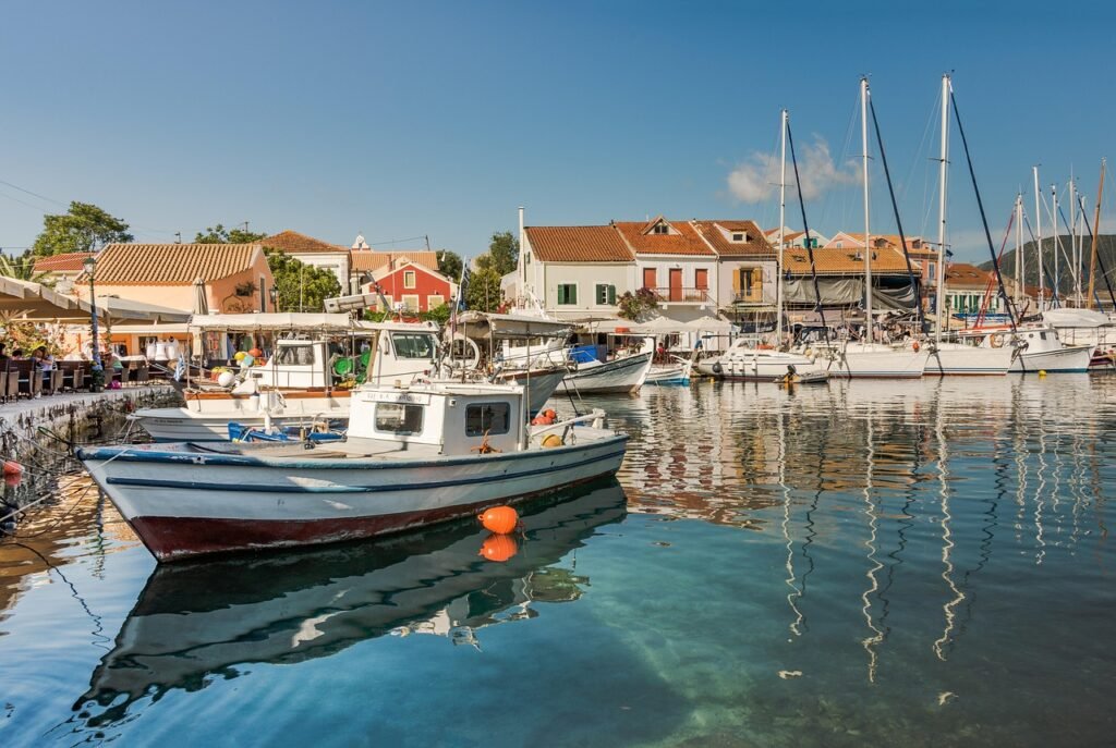 fiscardo, kefalonia, greece, nature, harbour, boats, water, reflections, summer