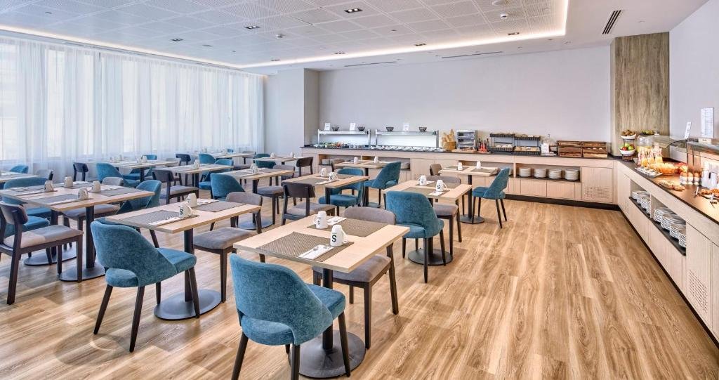restaurante en Sercotel Rosaleda 2