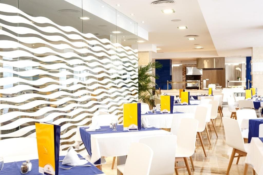 hotel globales gardenia restaurante