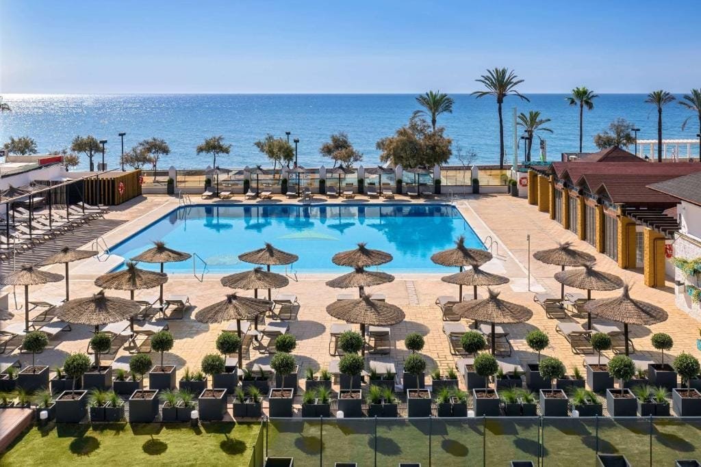 hotel occidental fuengirola piscina vista mar 2