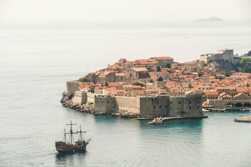 Impresionante fotografía aérea del casco antiguo de Dubrovnik
