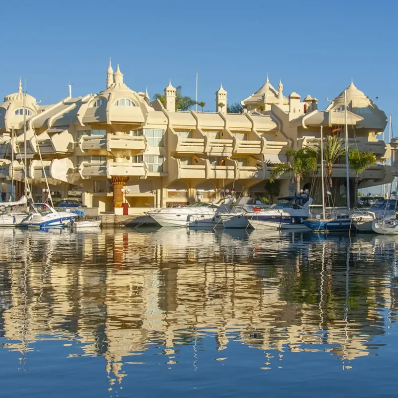 Costa del Sol, Le migliori destinazioni per le tue vacanze 4 puerto marina 3