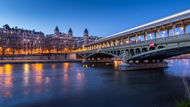 La France | Attrazioni principali e cosa fare il viaggio 2 bridge, river, metro, lights, seine, paris, france, paris, paris, paris, paris, paris, france, france
